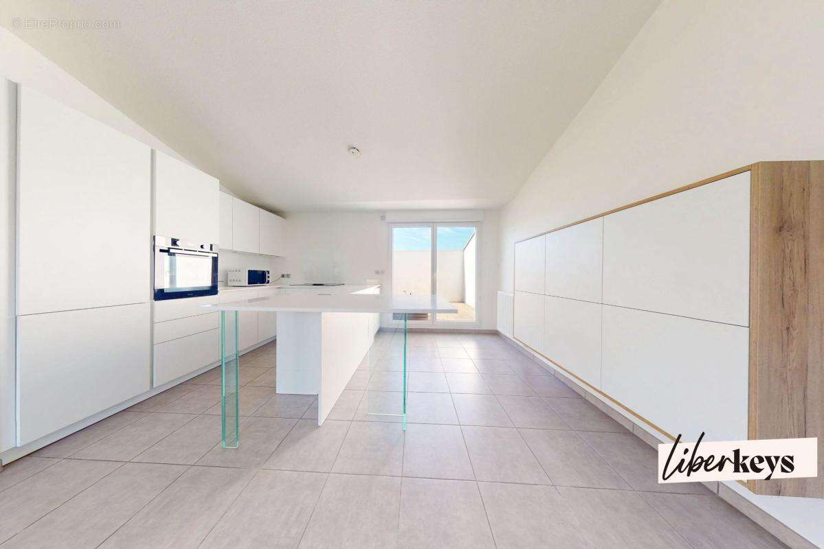 Superbe Duplex T5 avec Loggia Terrasse Parking - 104 m² - Saint-Orens-de-Gameville - photo 2