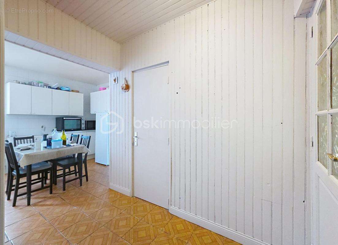 Maison familiale de 142 m² avec jardin - photo 7