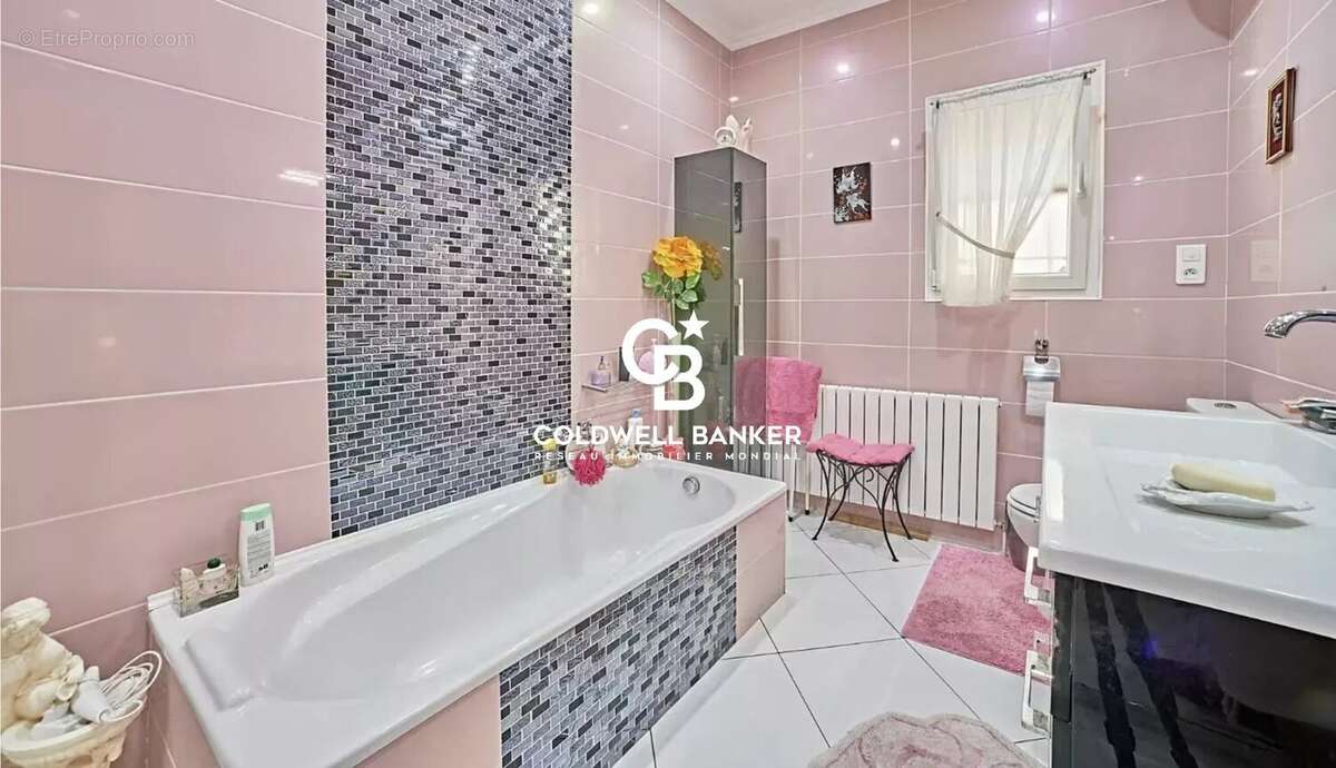 Valescure Saint Raphaël maison 200 m² - photo 10