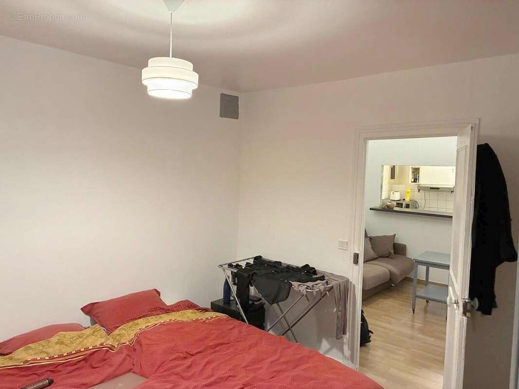 Appartement à PARIS-10E