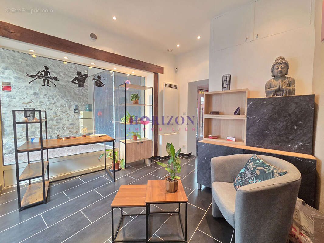 Commerce à ORRY-LA-VILLE