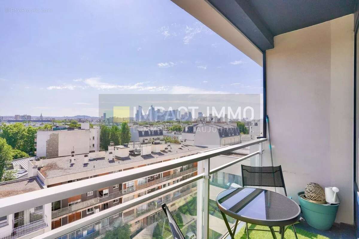 Appartement à NEUILLY-SUR-SEINE