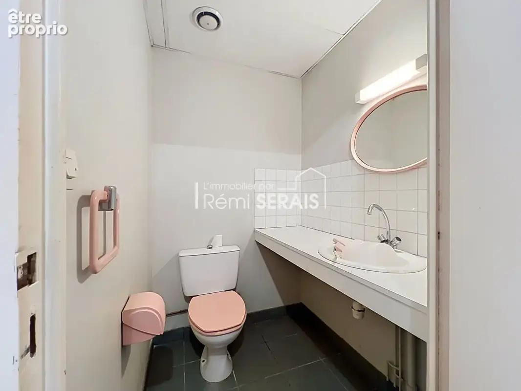 EXCLUSIVITÉ RÉMI SERAIS - Un ensemble professionnel idéalement situé à TRUN - photo 10
