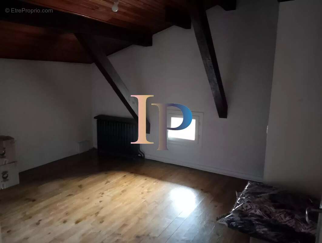 Maison à LA CLAYETTE