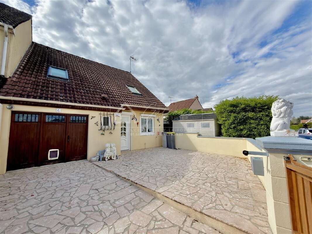 Maison à MILLY-LA-FORET