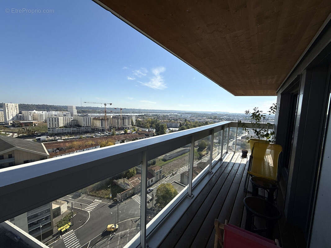 Appartement à BORDEAUX