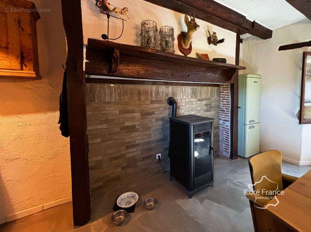 Maison à BAGNAC-SUR-CELE