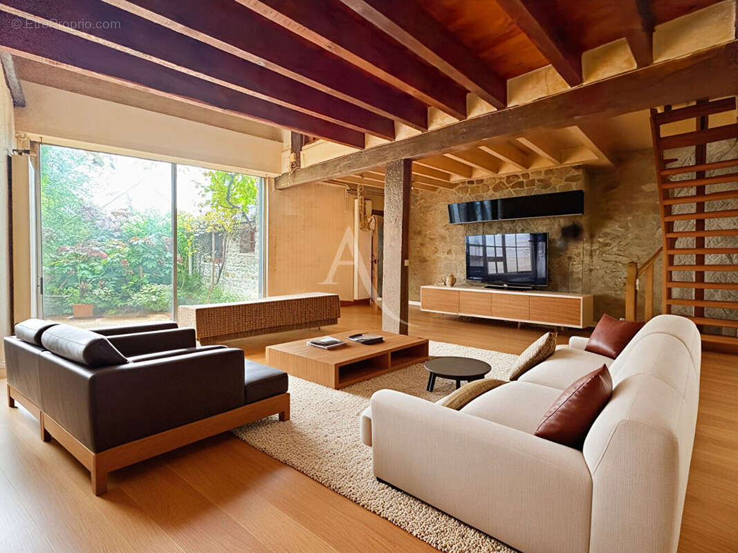 Maison à JANVILLE-SUR-JUINE