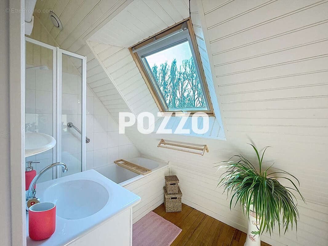 Maison à TESSY-SUR-VIRE