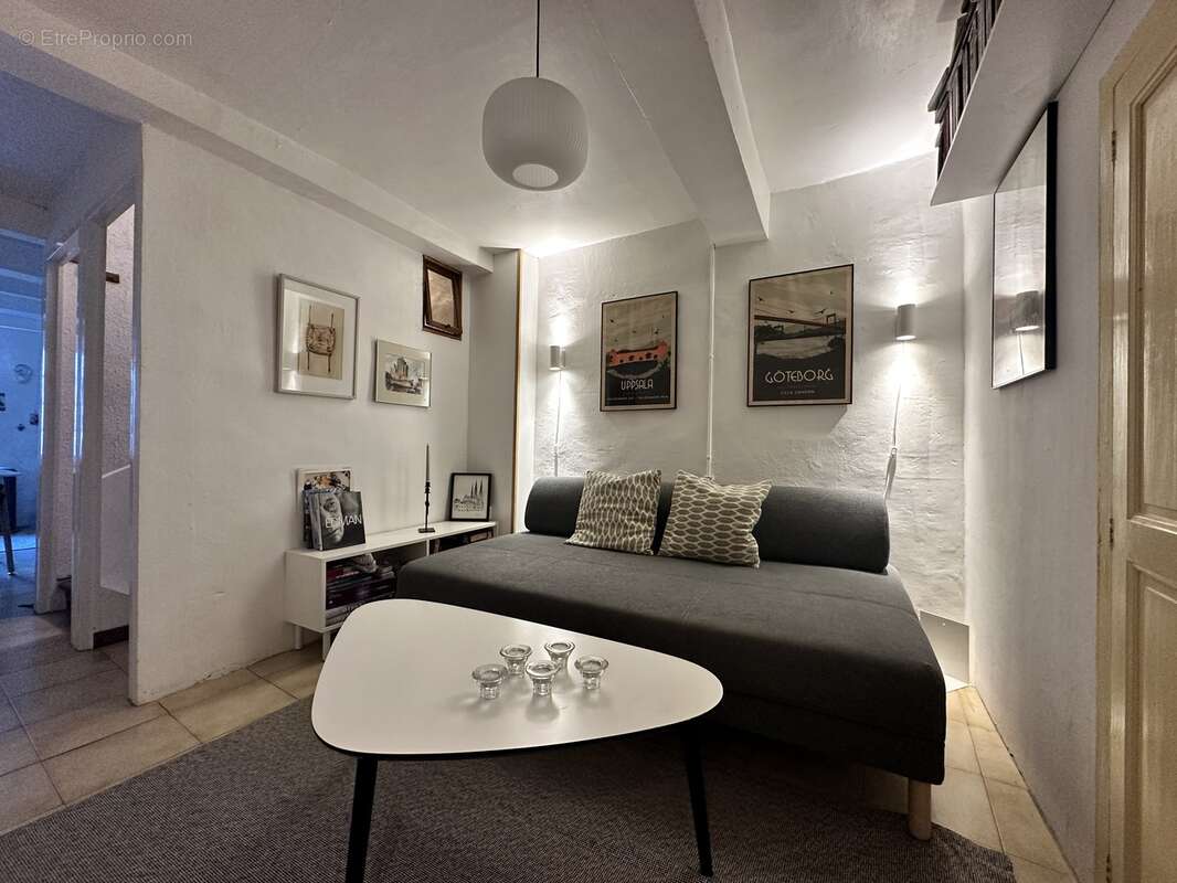 Maison à SAINT-GENIES-DE-FONTEDIT