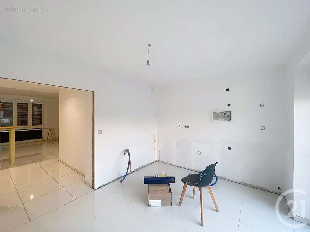 Maison à CHAMPILLON