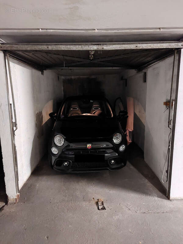 Parking à NICE