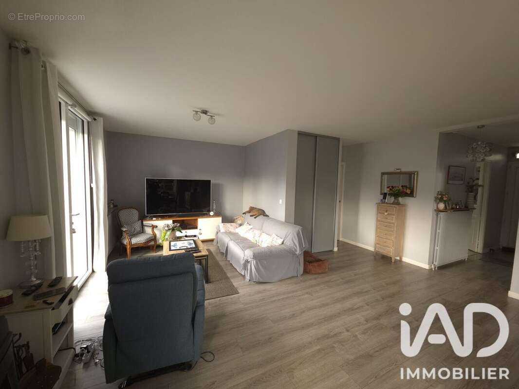 Maison 96 m² à Senlisse  - photo 4