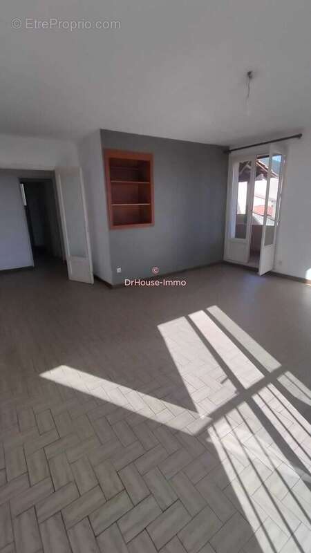 Appartement à CARQUEIRANNE