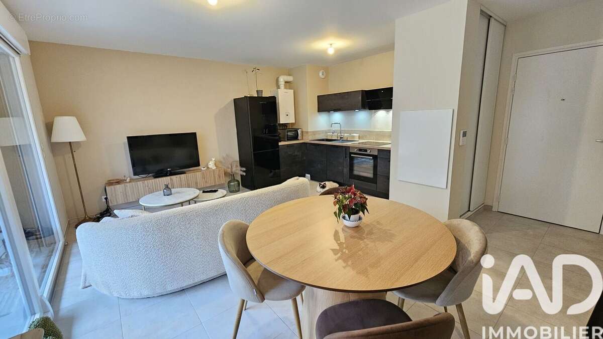Photo 9 - Appartement à NORROY-LE-VENEUR