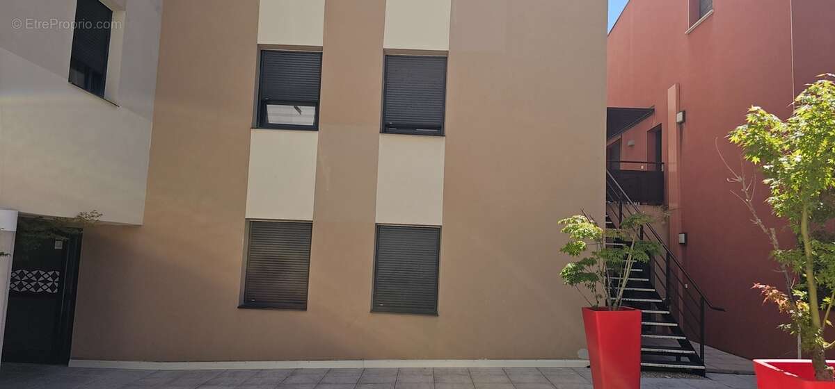 SAINT JEAN DE VEDAS (34) F3 avec grande terrasse et parking en sous-sol - photo 32