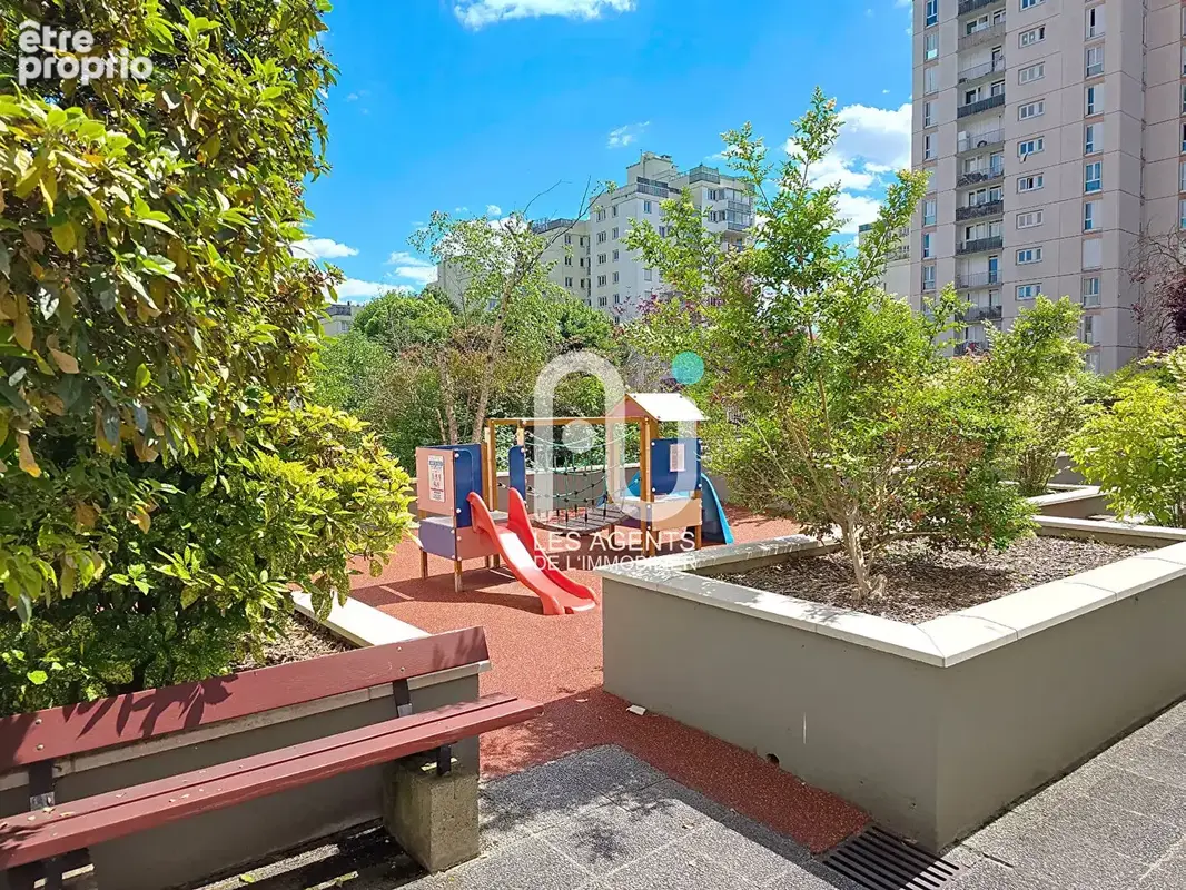 Vente : appartement T4 à ASNIERES SUR SEINE 92m² - photo 13
