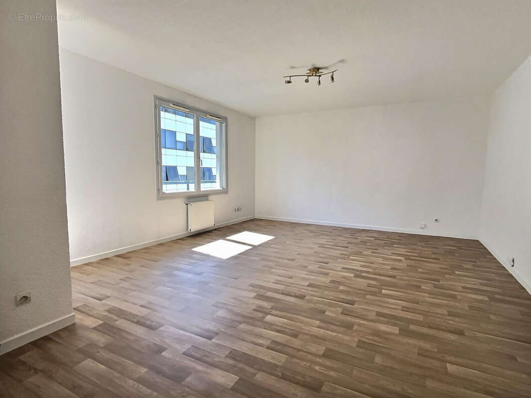 Appartement à LYON-9E