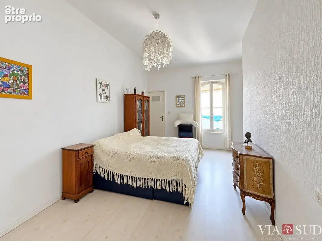 Appartement 5 pièces de 107,97 m² en plein cur de Béziers, rue piétonne commerçante - photo 8