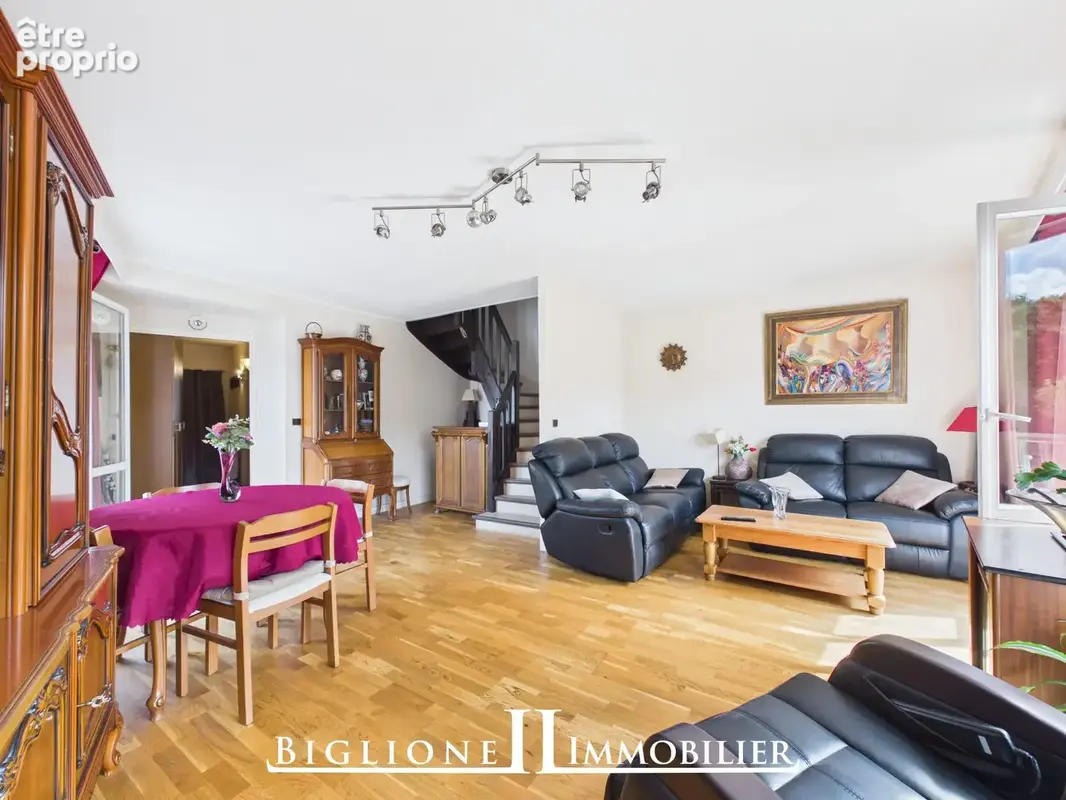 Appartement 75 m² à Coubron  - photo 3