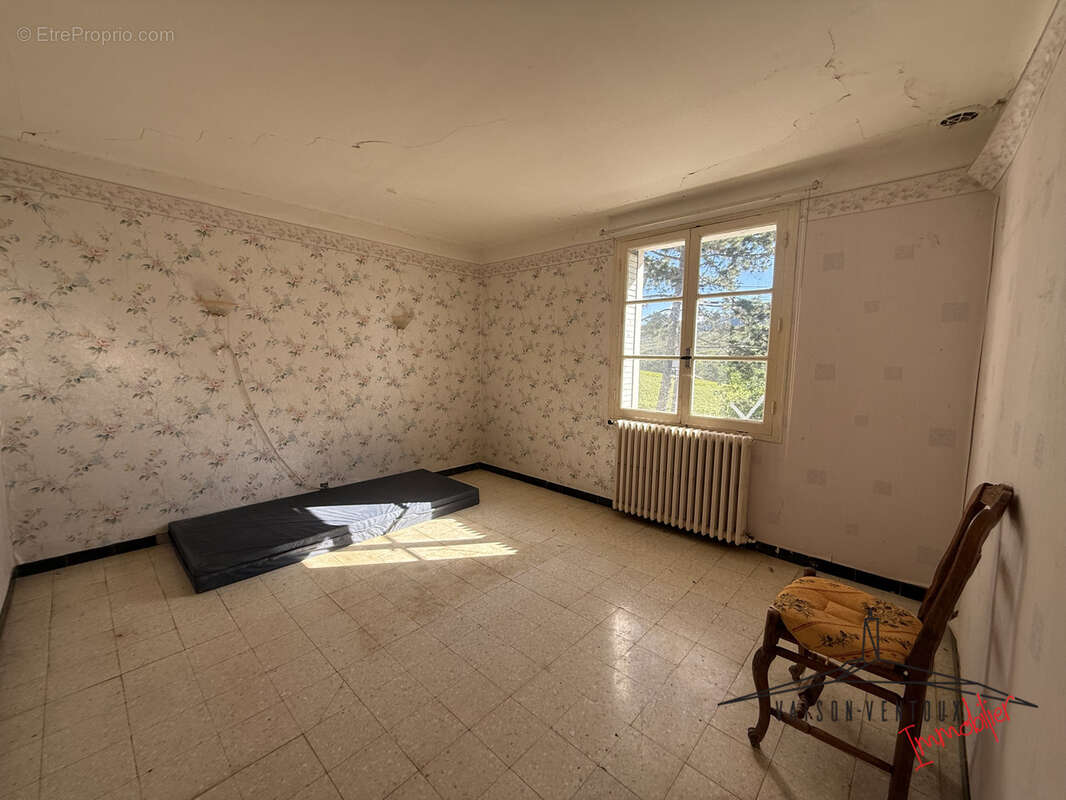 Maison à ENTRECHAUX