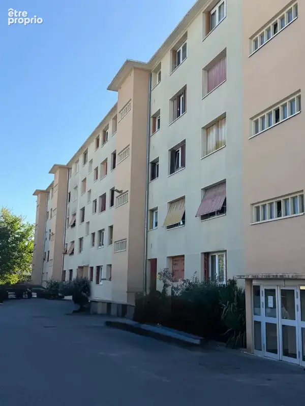 Appartement à THIAIS