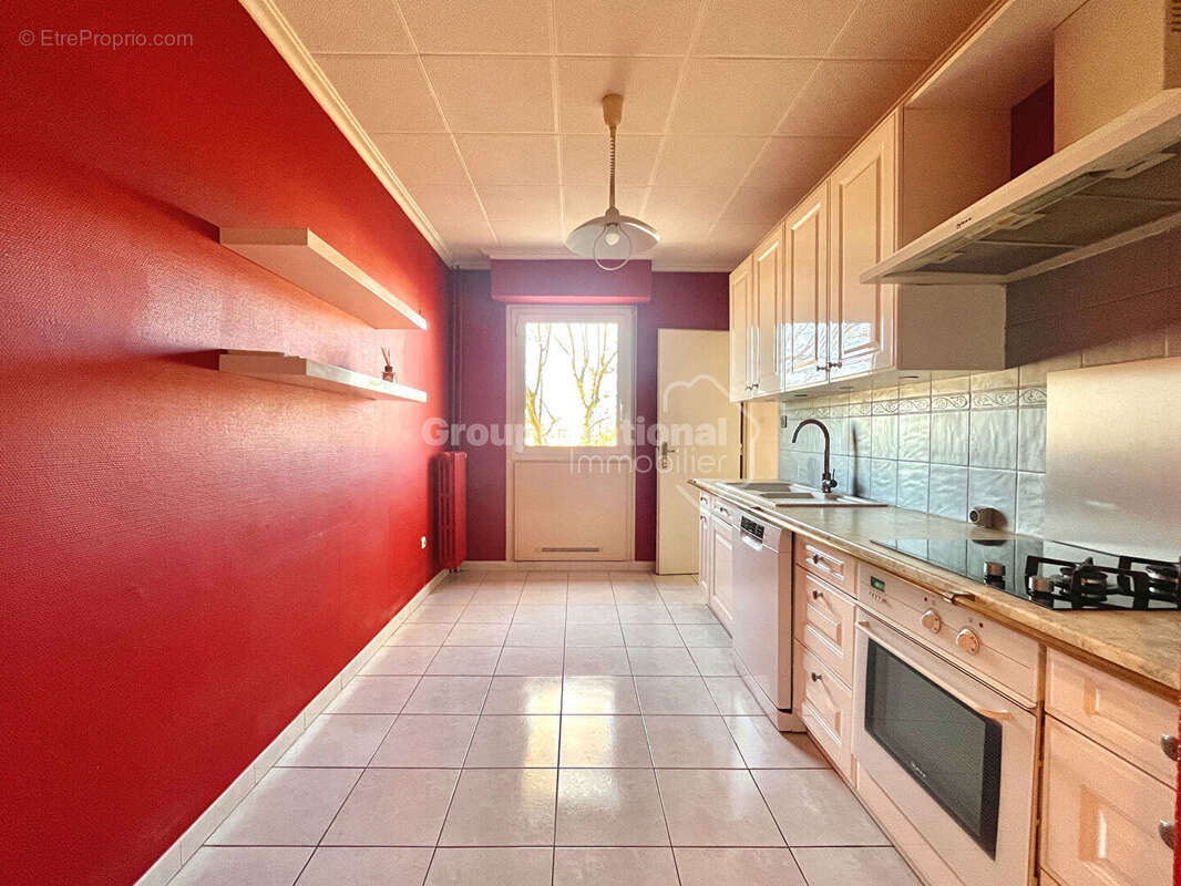 Grand T3 Lumineux avec balcon +  parking - photo 4