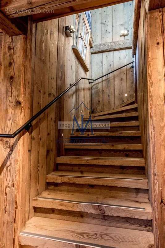 Commerce à ARACHES-LA-FRASSE