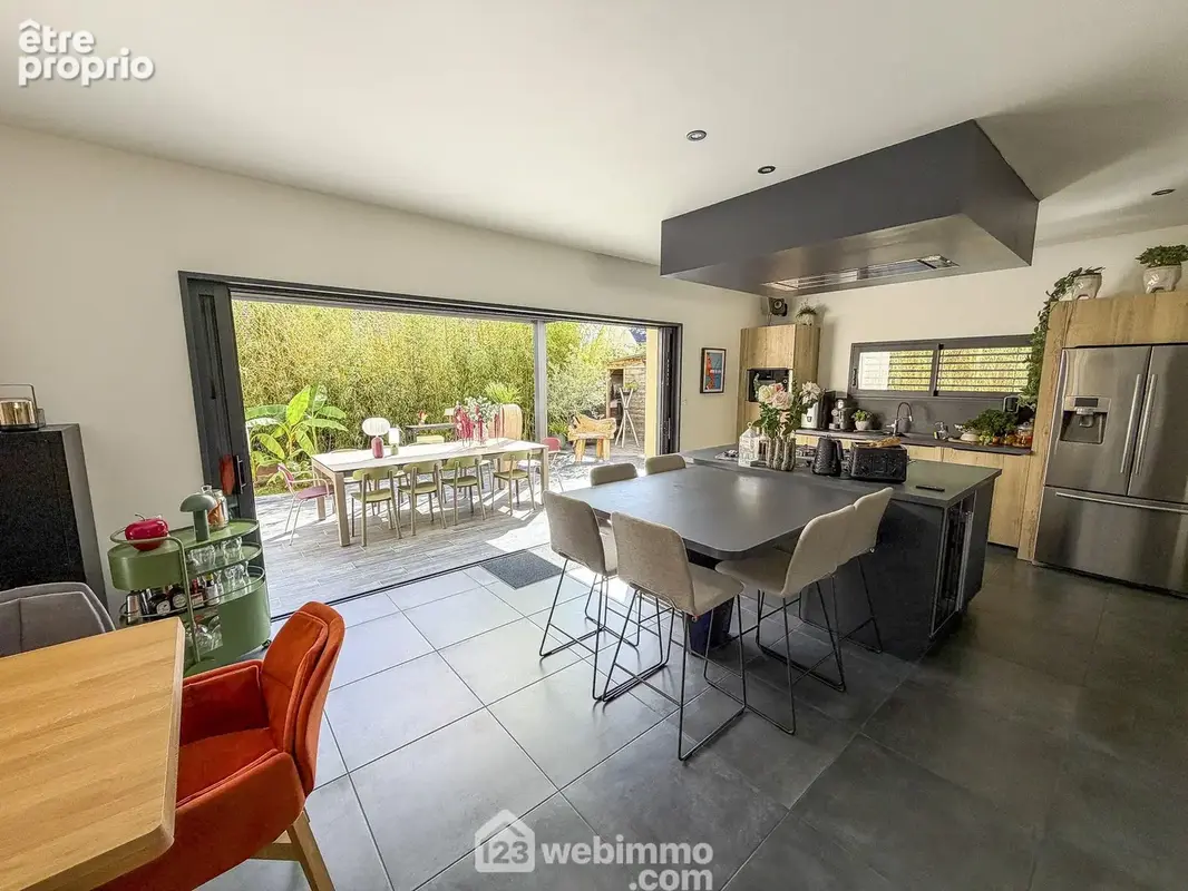 Maison 7 pièces 156 m² à vendre à Saint-Barthelemy-D'anjou (49124) - photo 4