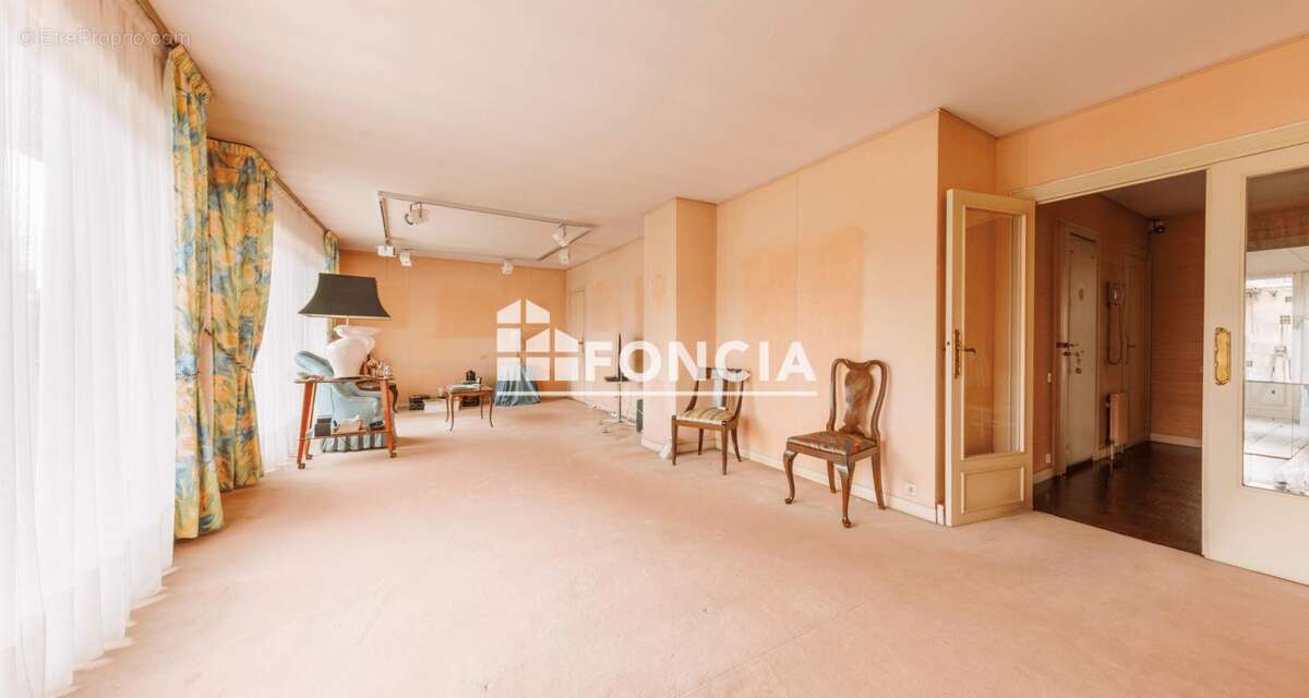 SALINS - 168m2 - 5 chambres- 2 parkings - photo 6
