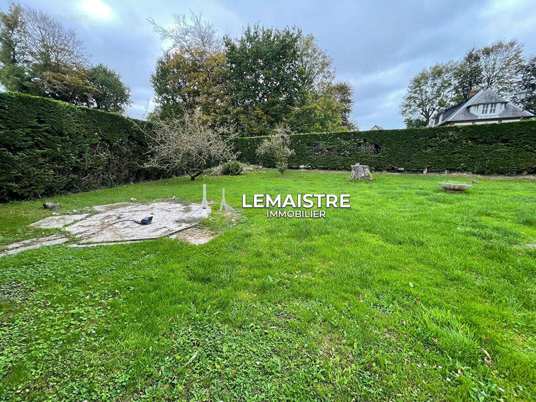 Maison à SAINT-PIERRE-EN-PORT