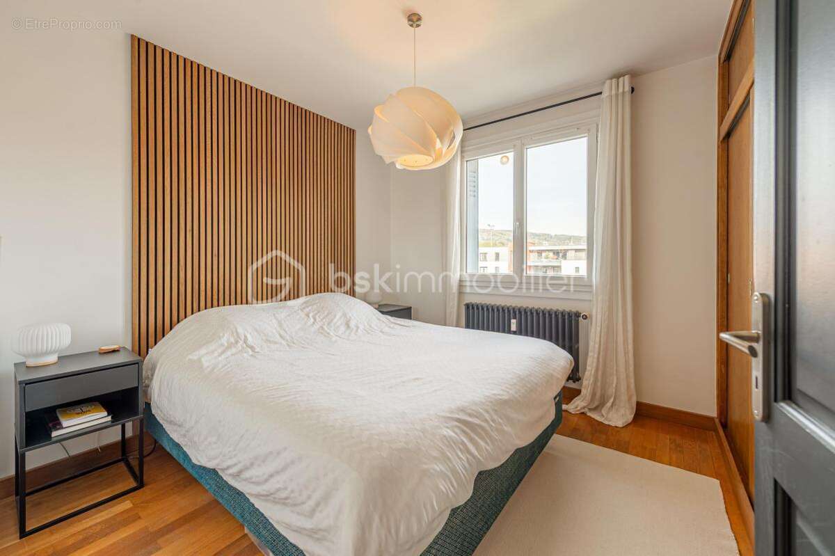 Appartement à LA ROCHE-SUR-FORON