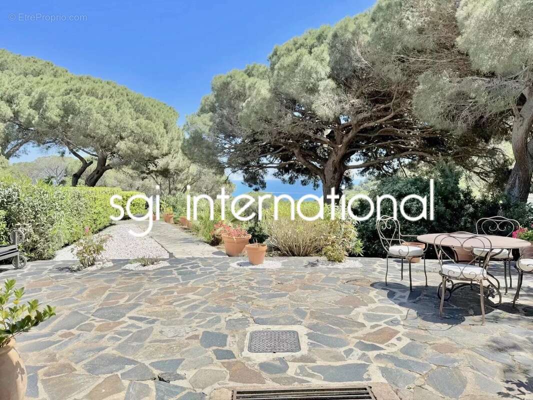 Maison à RAMATUELLE