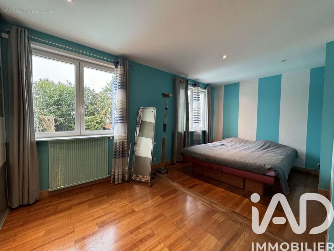 Maison 160 m² à Saint-Herblain  - photo 6