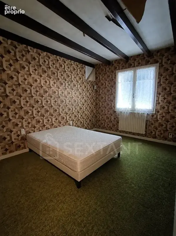 Maison de 120 m²  à rénover  4 chambres  grandes dépendances - photo 10