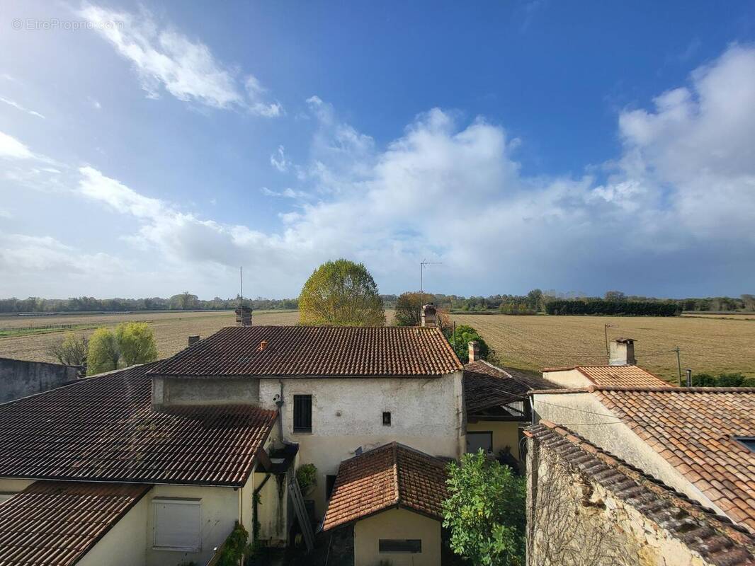 Photo 1 - Maison à BEGUEY