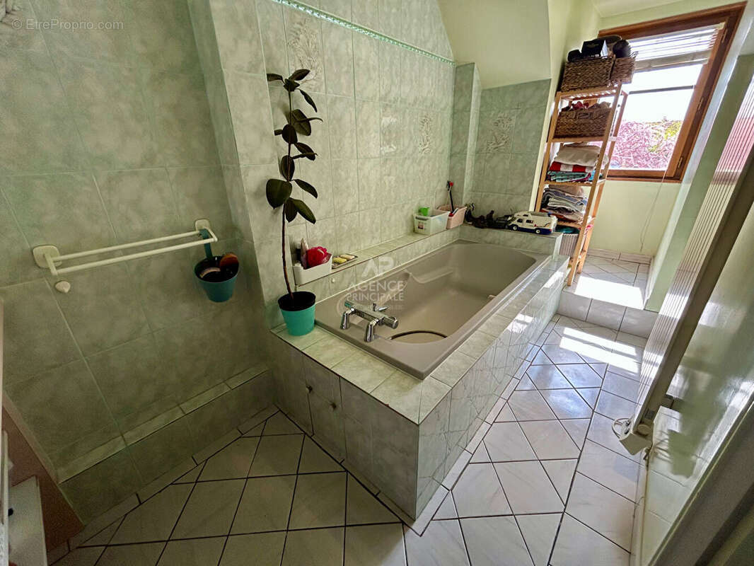 Maison Acheres 6 pièce(s) 129 m2 - photo 14