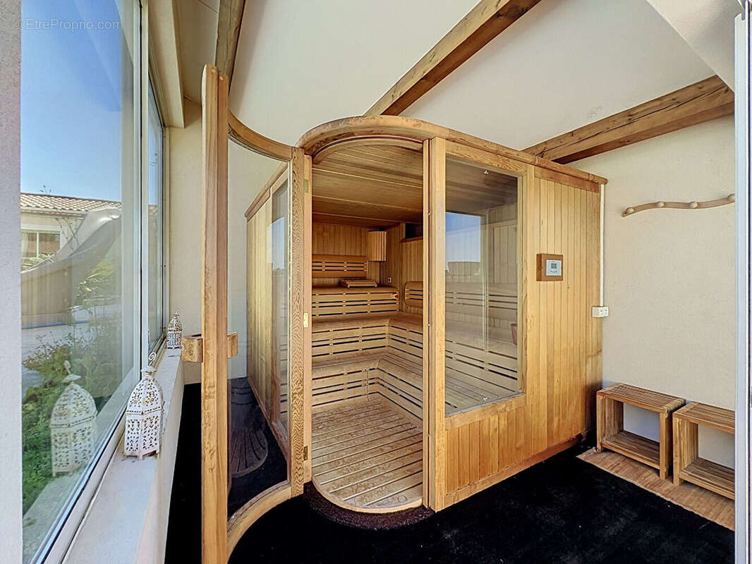 Nouveaute - nimes vacquerolles - grande villa familiale 9 pieces avec piscine - photo 6