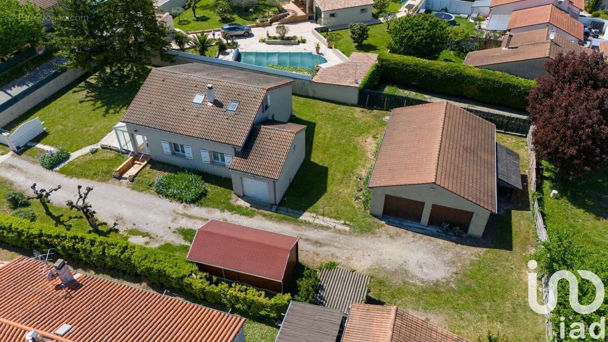 Photo 2 - Maison à LIVRON-SUR-DROME