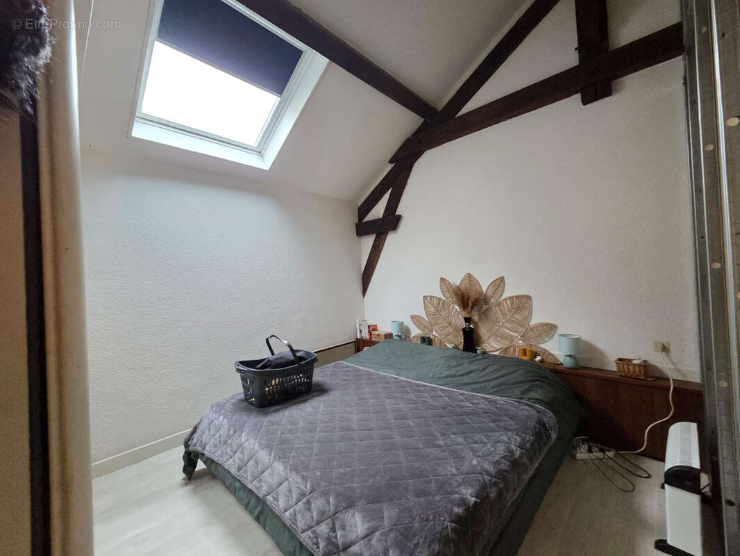 Maison de caractère avec grand terrain au cœur de Lapalisse - Actuellement louée - photo 4
