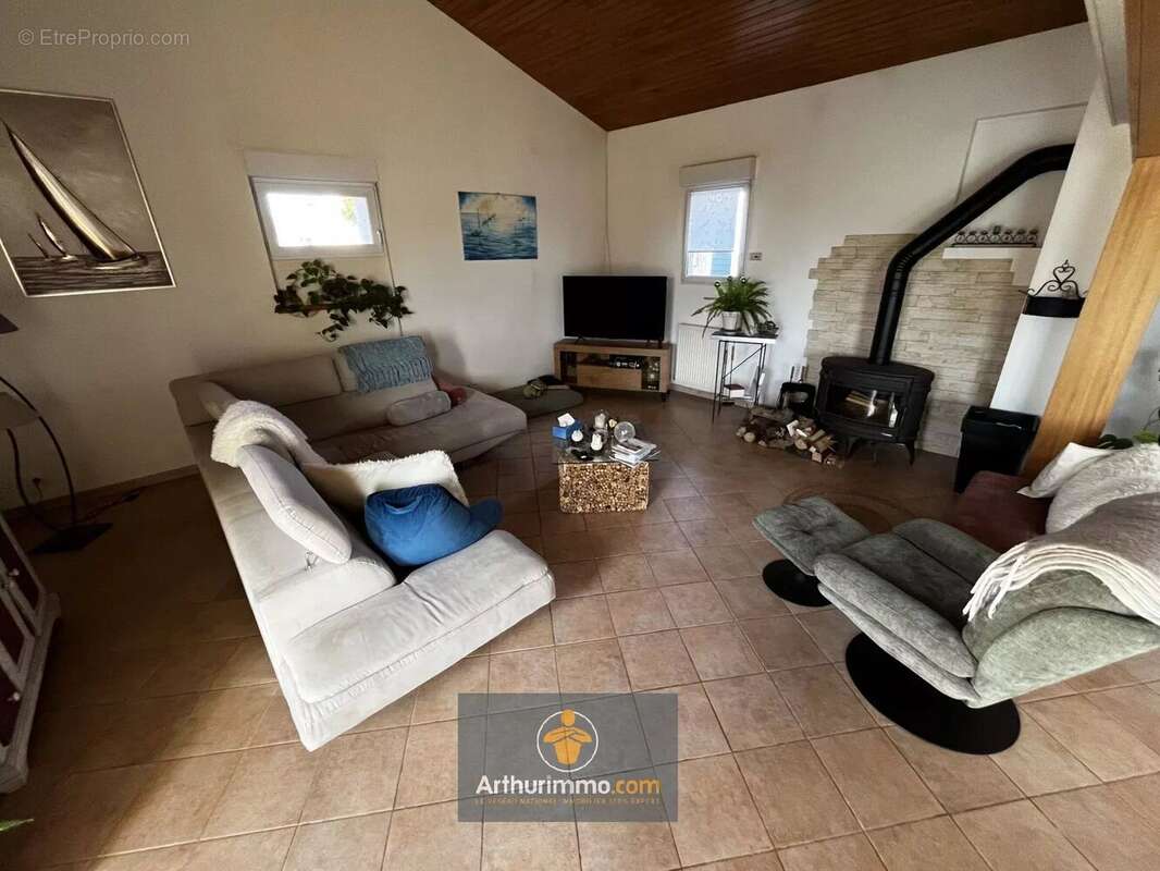 Maison à NUAILLE-D'AUNIS