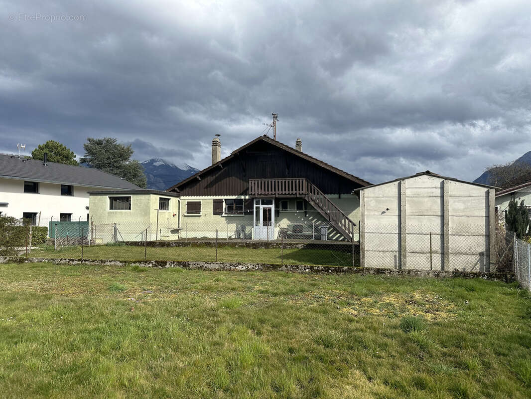 Maison à SAINT-PIERRE-EN-FAUCIGNY
