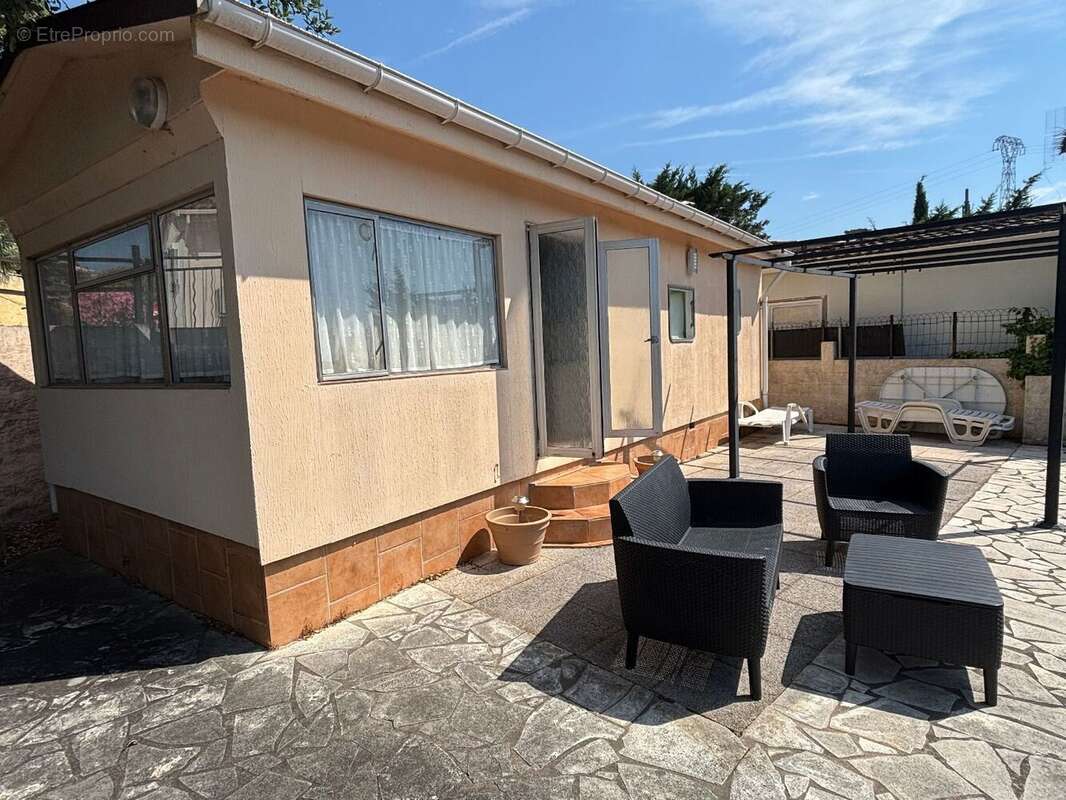 Maison 33 m² à Roquebrune-Sur-Argens  - photo 16