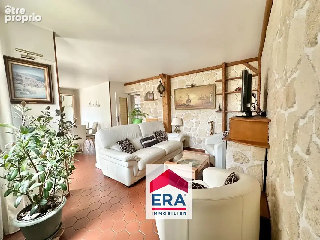 Appartement à SARTROUVILLE