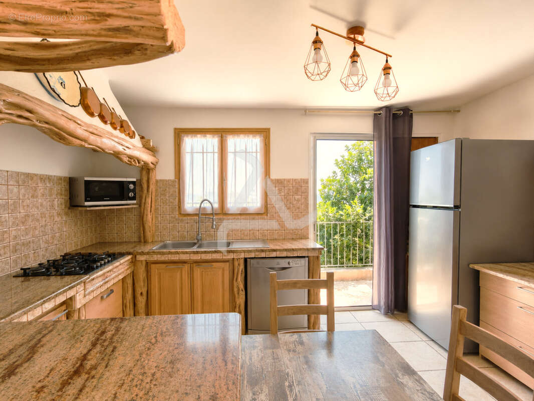 Appartement en duplex t5 de 152 m2 dans petite copropriété de charme à 20min de porto-vecchio - photo 21
