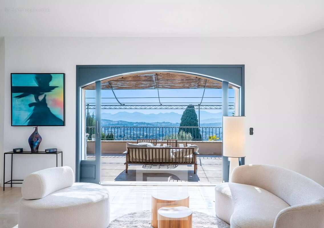 Maison à MOUGINS