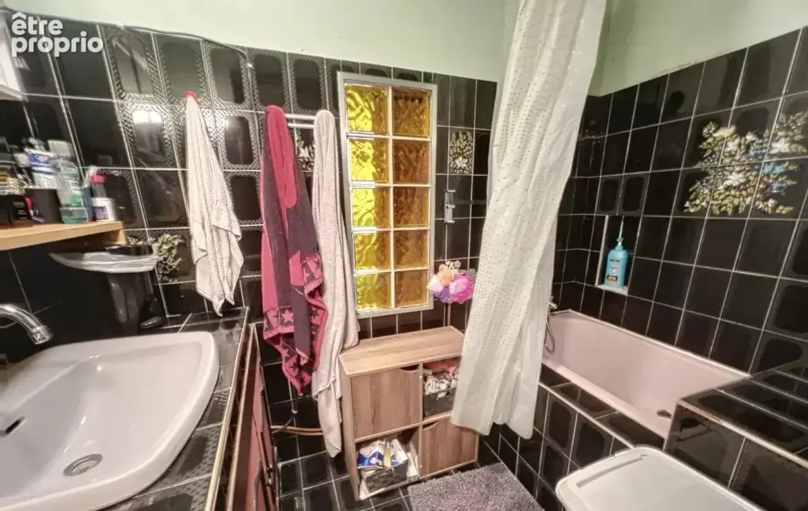 Appartement 280 m² à Nimes  - photo 7