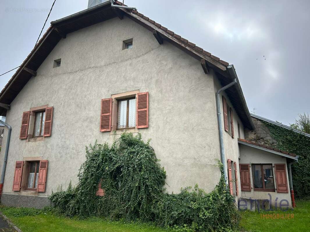 Maison à BUC