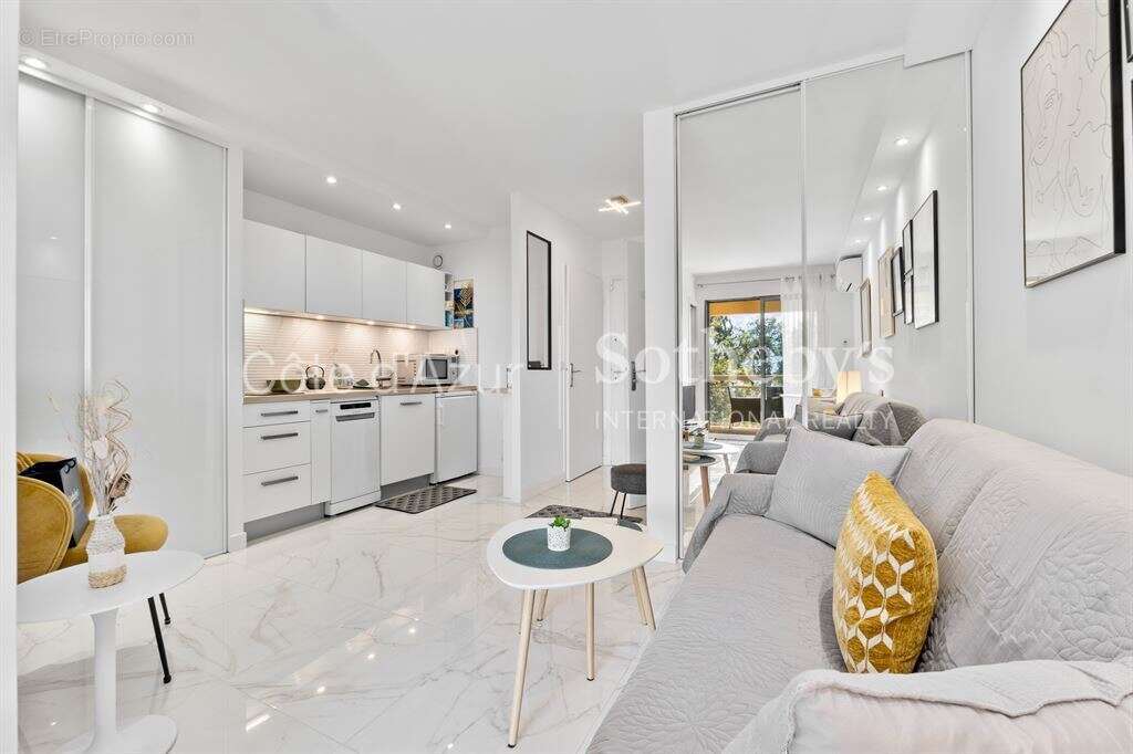 Appartement à CANNES