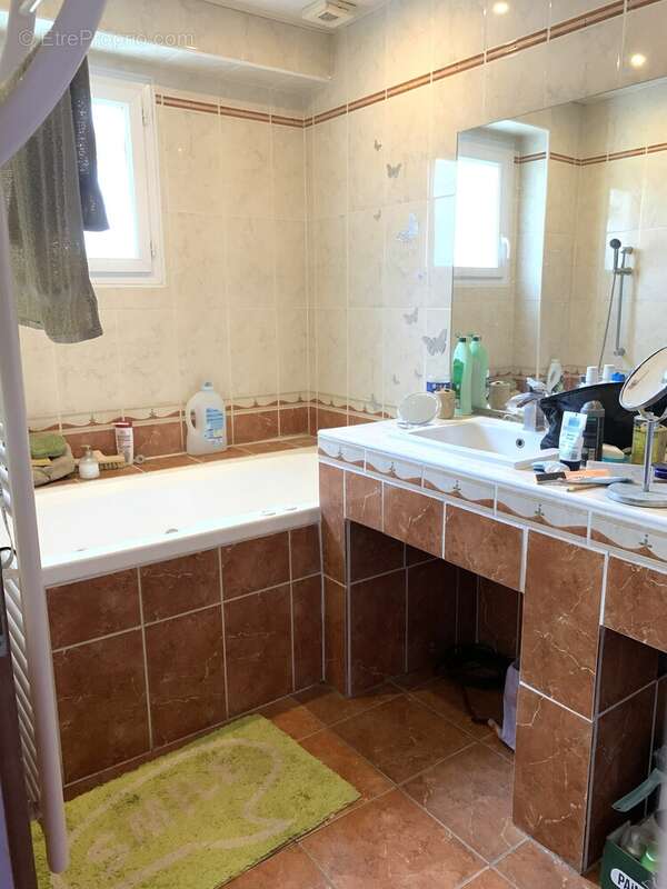 Maison à POUILLY-SUR-SAONE